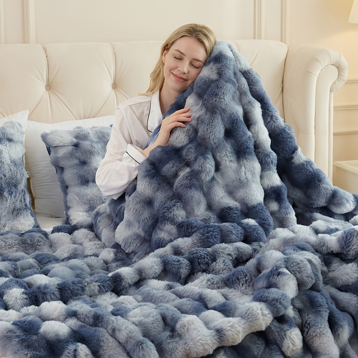 TEMU Couverture en Flanelle Bouillonnée Faux Fourrure de Lapin Douce et Chaude, Plaid pour Chambre à Coucher, Chambre , Salon, Dortoir, Voiture,