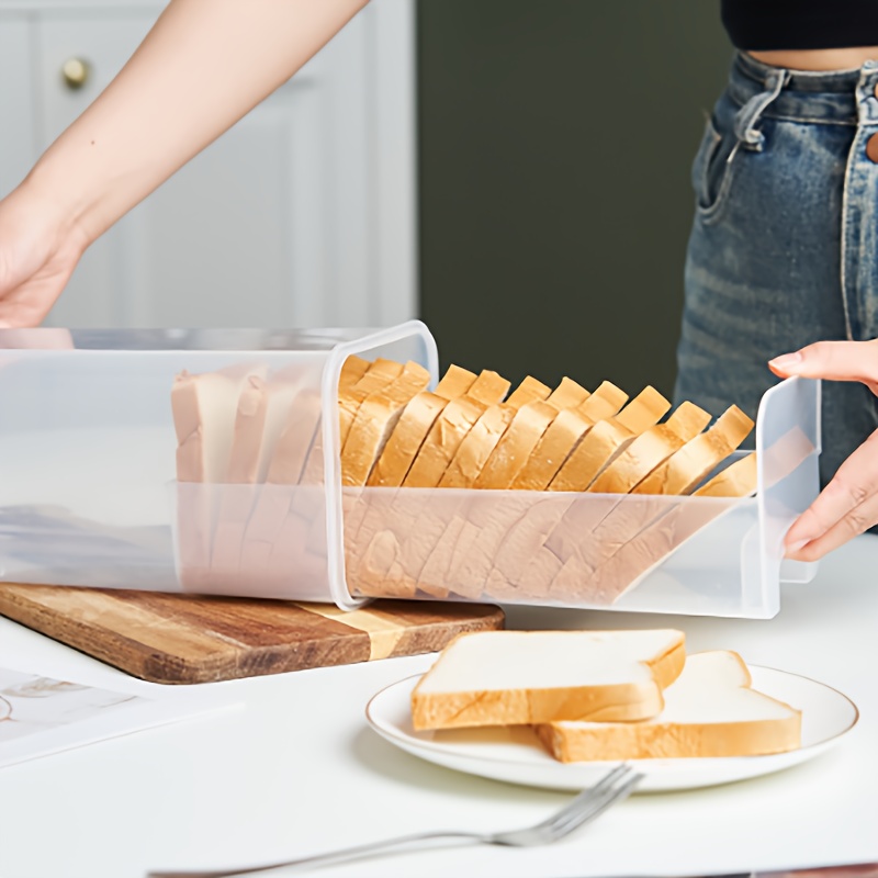 Transparent Plastic Bread Keeper with Slicing Guide, Airtight Bread Storage Box, Freshness Maintaining Food Container with Sealable Lid for Loaves, Toast, Sandwiches