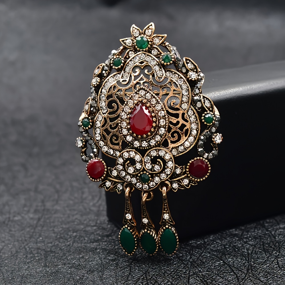 Image of Rhinestone Hollow-out Brooches For Women Vintage Fashion Pin Brooch Pendant Jewelry