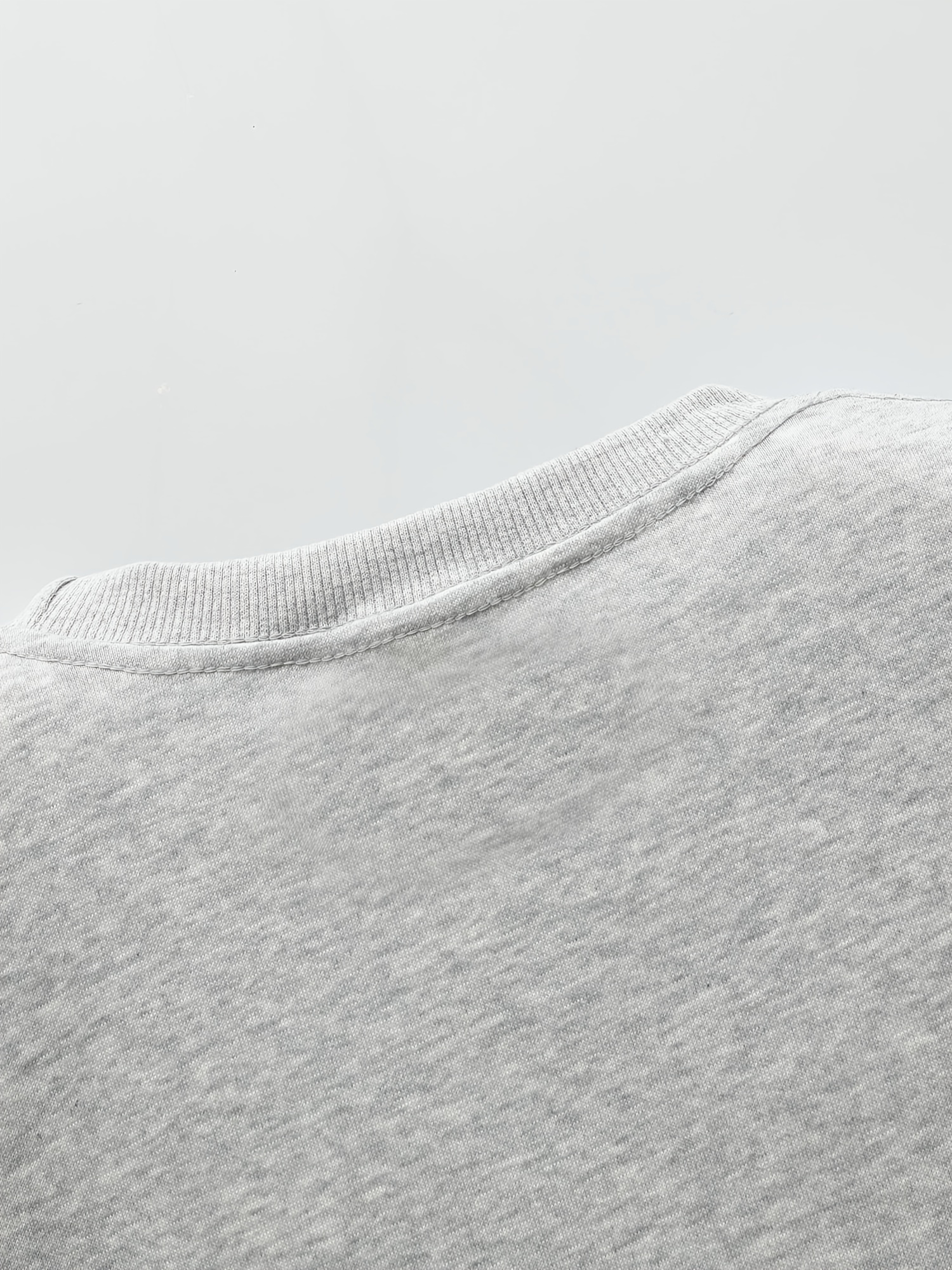 男士1件装，圆领宽松卫衣，显瘦长袖卫衣， 纯色长袖t恤男，宽松休闲打底衫，拼接内搭打底衫，舒适百搭，简约经典，适合日常活动和运动时穿着 商品详情 18