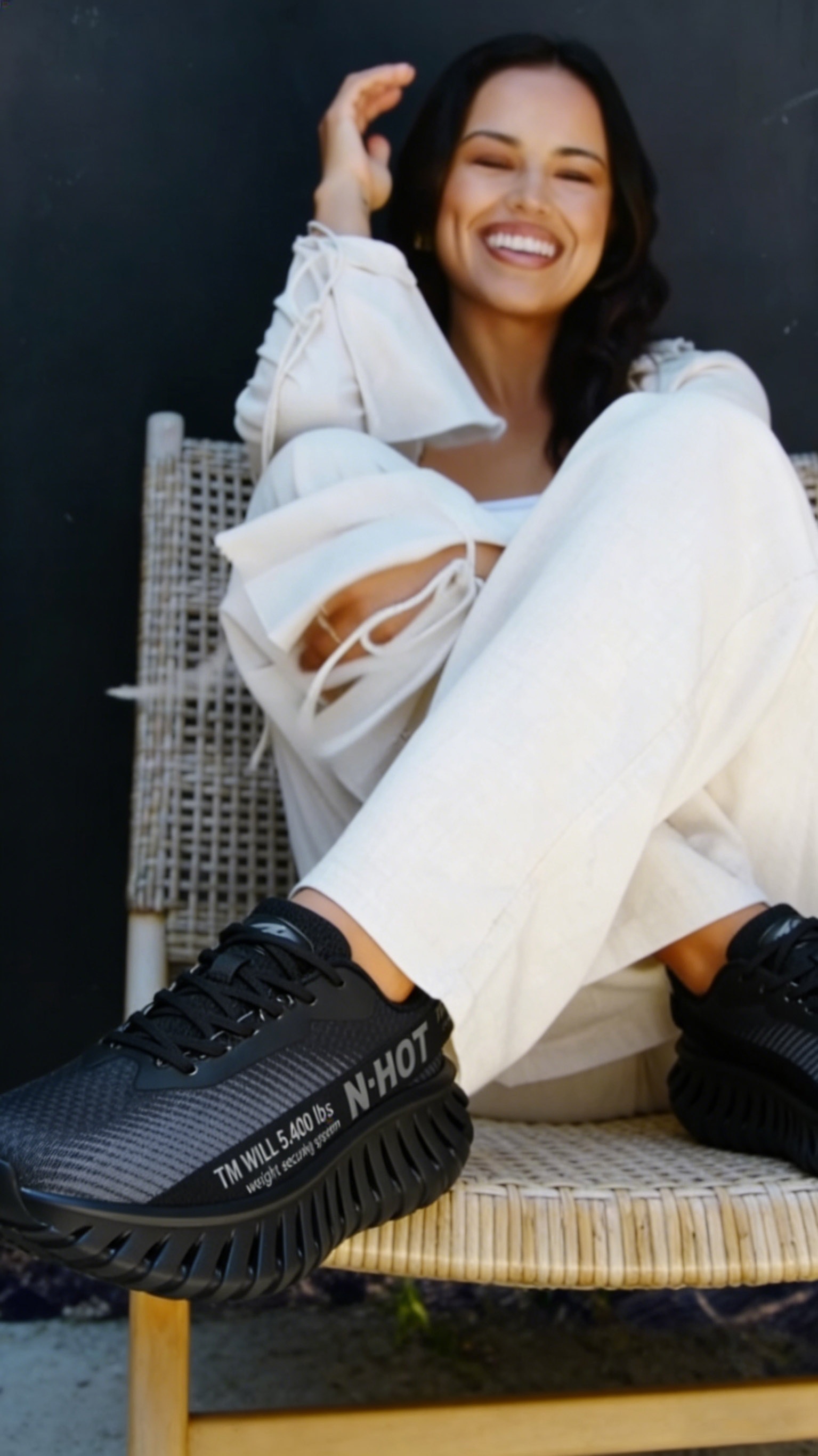 Ladies' Casual Running Shoes for Indoor And Outdoor Use, Featuring Breathable, Shock-Absorbing, Lightweight, Soft Soles That Are Durable And Comfortable, with a Trendy Mesh Design Suitable for Couples Returning to School., Women Shoes, Sneakers