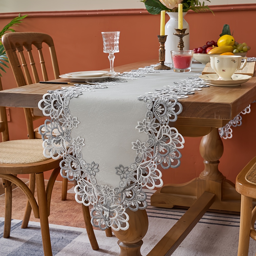 Chemin de table brodé, technique du sashiko