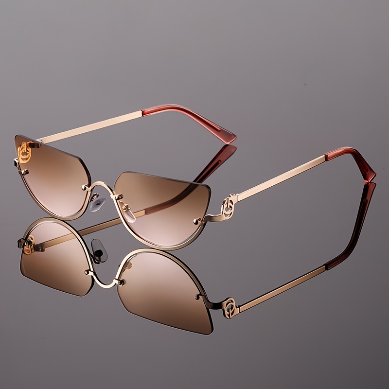 

1pc Women Half Frame Irregular Popular Glasses Vintage Purple Metal Glasses Gradient Lens Luxury Glasses Suitable For Street Snap And Holiday Decorative