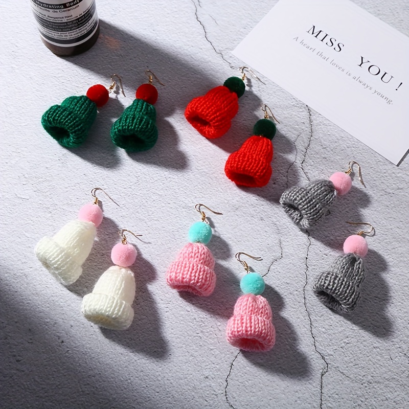 

5 Pairs Cute Autumn&winter Christmas Simulation Creative Knitted Wool Hat Earrings, All Fashion Jewelry For Holiday Parties And Gifts