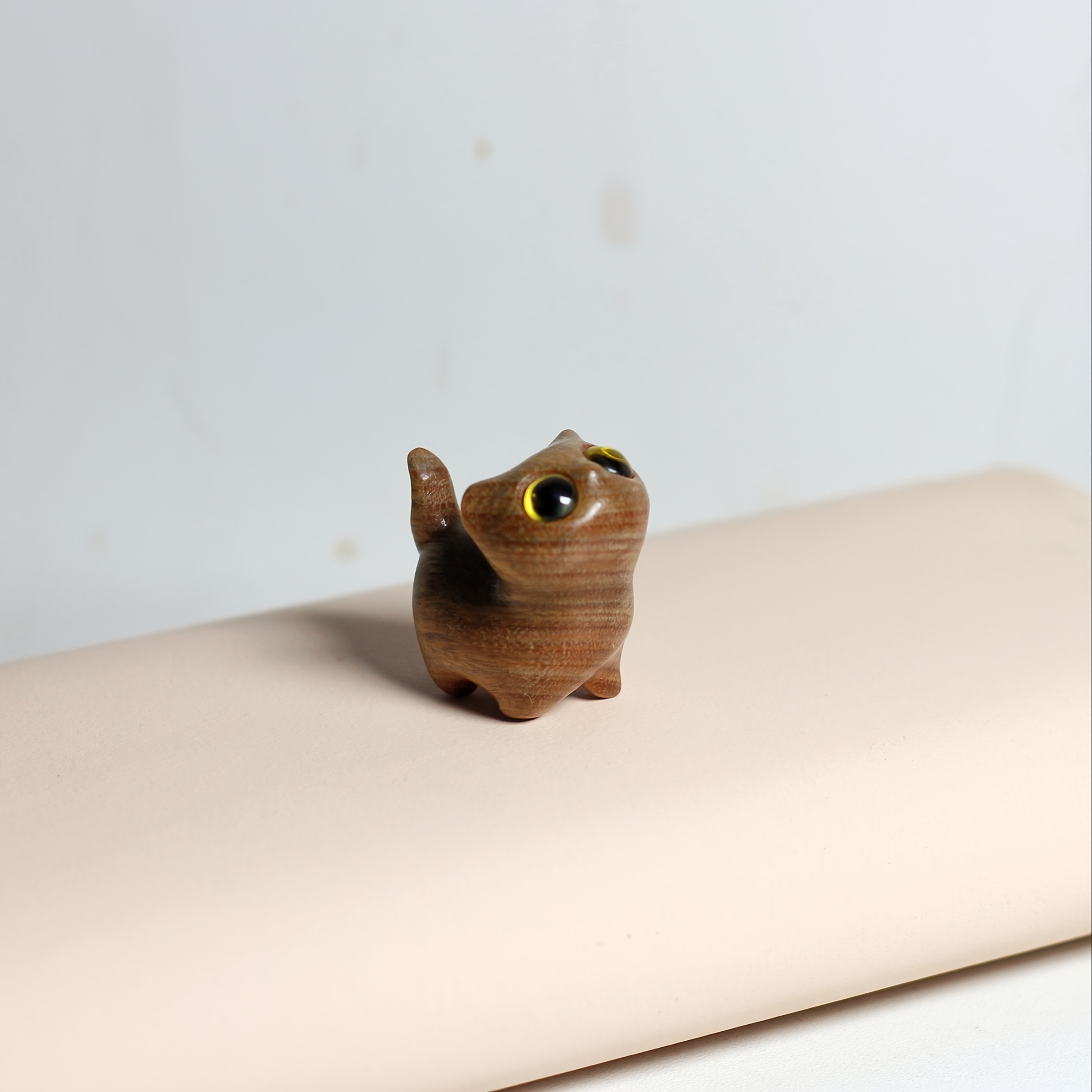 1pc Wooden Cat Ornament, Cute Animal Decor Christmas Gift, New Year Decoration
