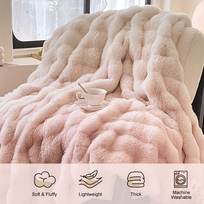 

1pc Luxurious Double-layer Rabbit Fur Throw Blanket, Soft And Fluffy, Warm High-density Fabric, For Sofa, Nap, Shawl, Bedding - Machine Washable, Contemporary Style, 100% Polyester, 180-200 Gsm