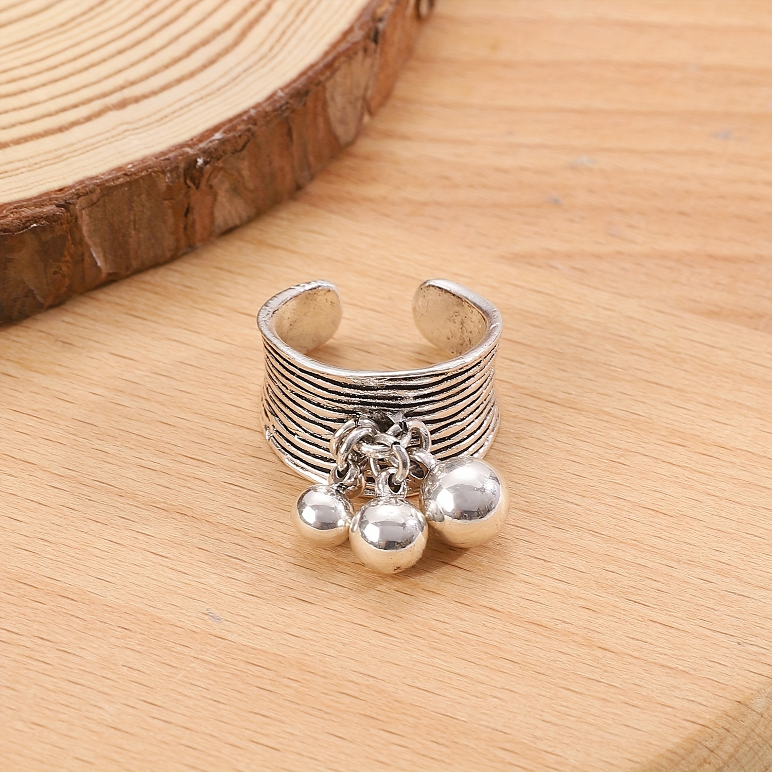 TEMU Un nuovo stile estivo versatile, anello a campana regolabile con texture vintage di nicchia con perlina, per donne