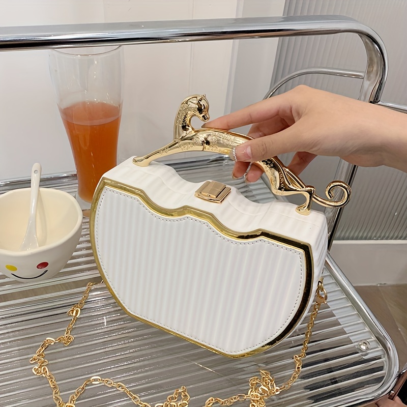 

Sac Clip-On Blanc Élégant avec Bandoulière Chaîne Dorée - Design de Serrure à , Bandoulière Détachable, pour un