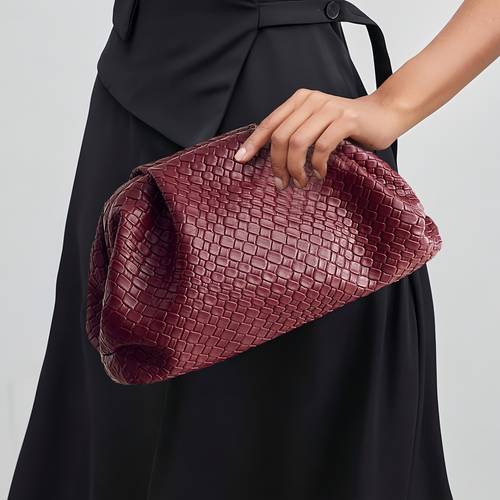 luxury vintage solid color woven embossed clutch portable large capacity purse parties dinners dates weddings with party dresses formal attire ball gowns birthday dresses party dresses womens hand and evening pu material non washable black and burgundy no embellishments lightweight snap closure polyester lining no pattern no print