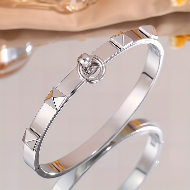 1pc Leisure Silvery 304 304 Stainless Steel Bracelet With , Exquisite And Ideal Gift, Non Fading Jewelry, Fashionable Trend