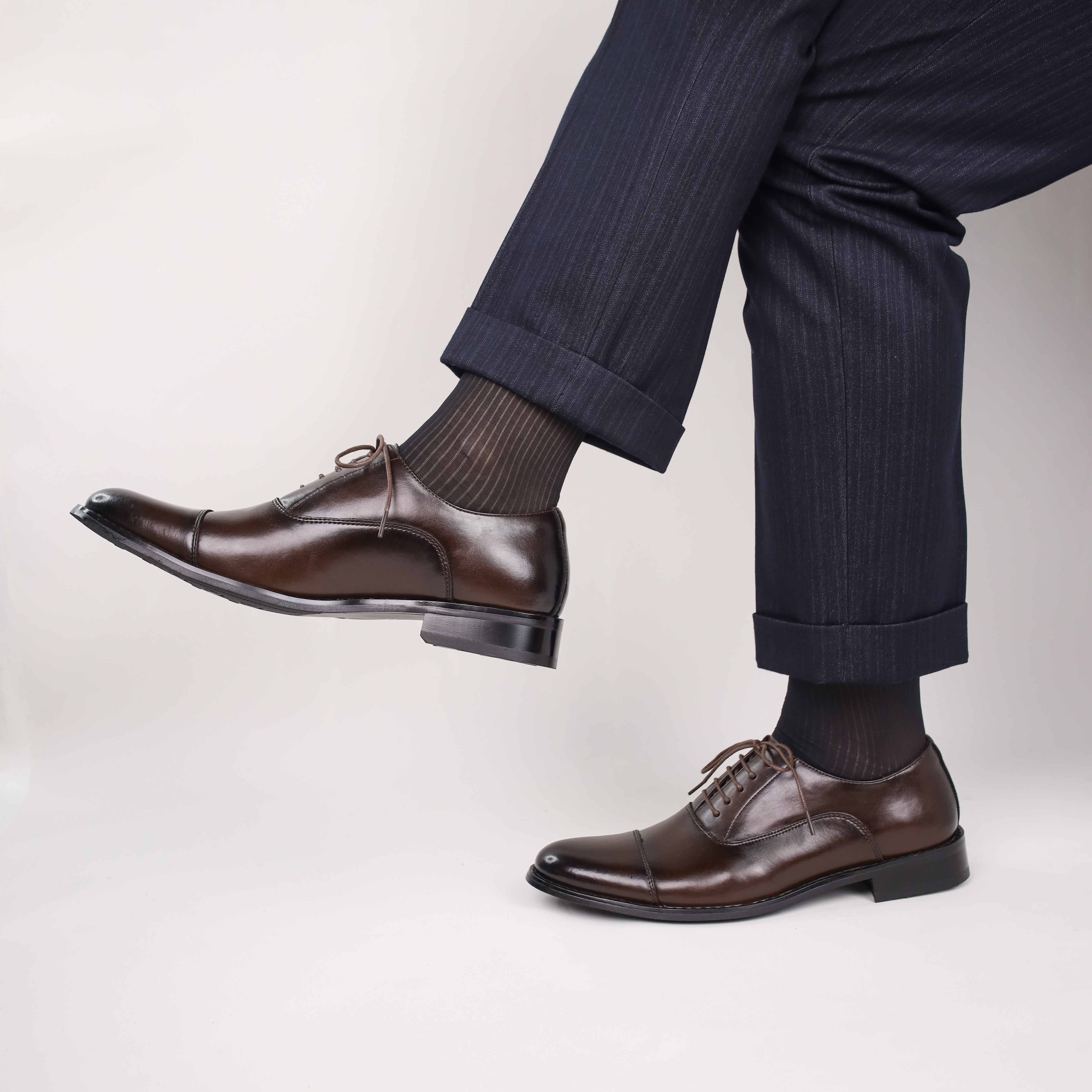 Men\'s Classic Cap Toe Oxfords Faux Leather Lace Up Dress Shoes Business Wedding mens business dress shoes classic cap toe oxford shoes  main image 3