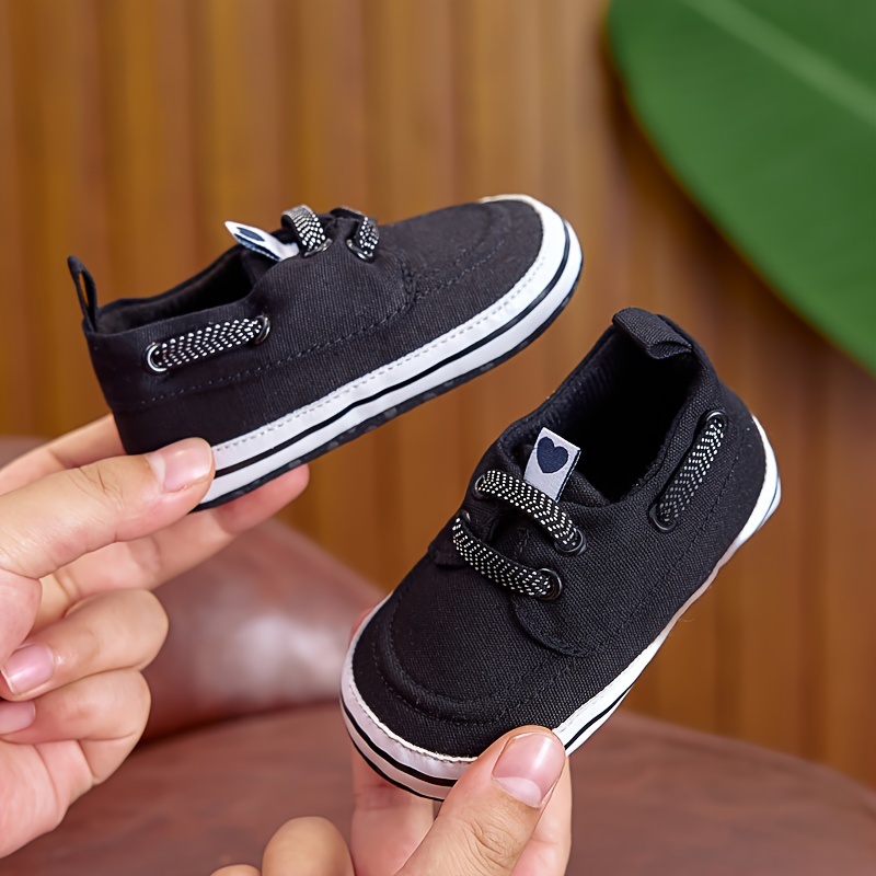 Casual Slip-On Canvas Footwear for Newborns 0-1 Year, Breathable First Walker Sneakers for Both Genders