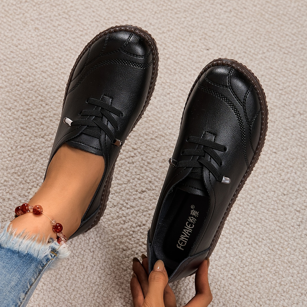 Women's New Spring/Autumn Flat Shoes, Vintage Casual Mom Shoes, Slip-On Loafers, Breathable Soft Sole Comfortable, Solid Color Versatile Flat Shoes, Hollow Round Toe Slip-Ons, Women Shoes
