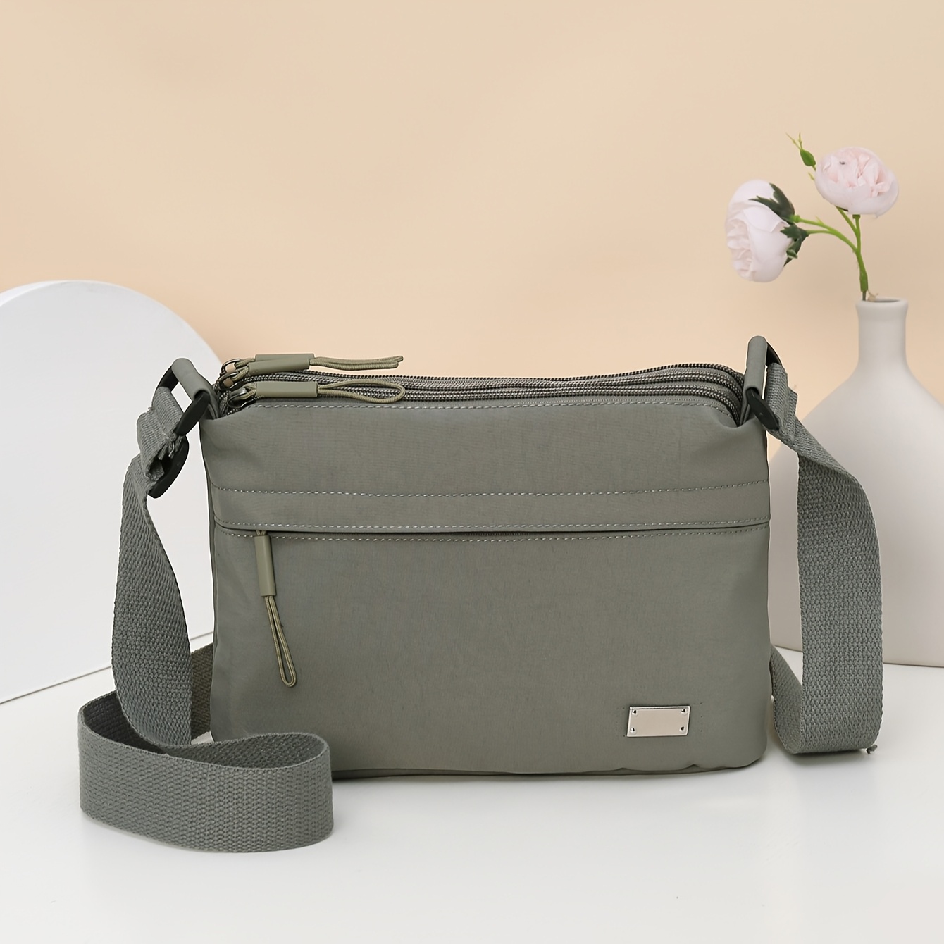 E-shop Minimalistische einfarbige Nylon Tasche Damen 2025 Neue Multifunktionale Lässige Tragbare Mode Single Schulter Crossbody Tasche
