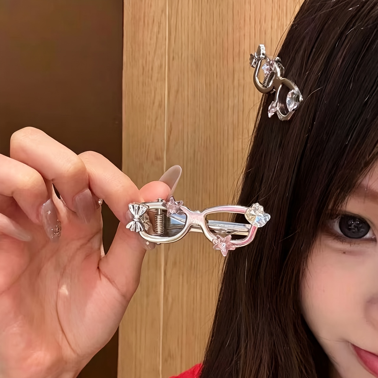 TEMU Lot de 2 pinces à cheveux douces et stylées style Ins avec strass pour lunettes, nouvelles adorables pinces à frange en métal bec de canard,