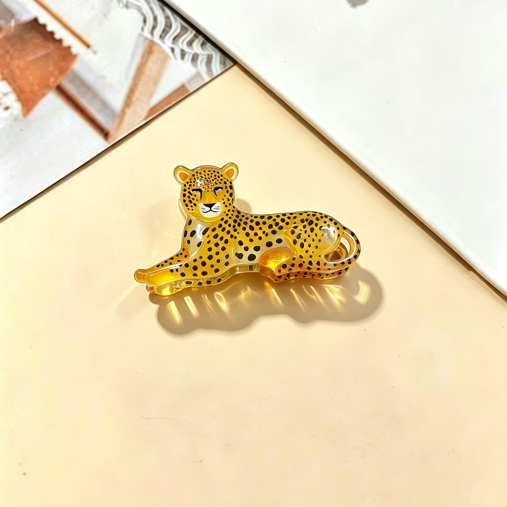 TEMU 1 Cute Jungle Animal Hair Clip Featuring A Cartoon Leopard, , And Giraffe . Made Of Glossy Acrylic For Extra Durability, Suitable For All Hair