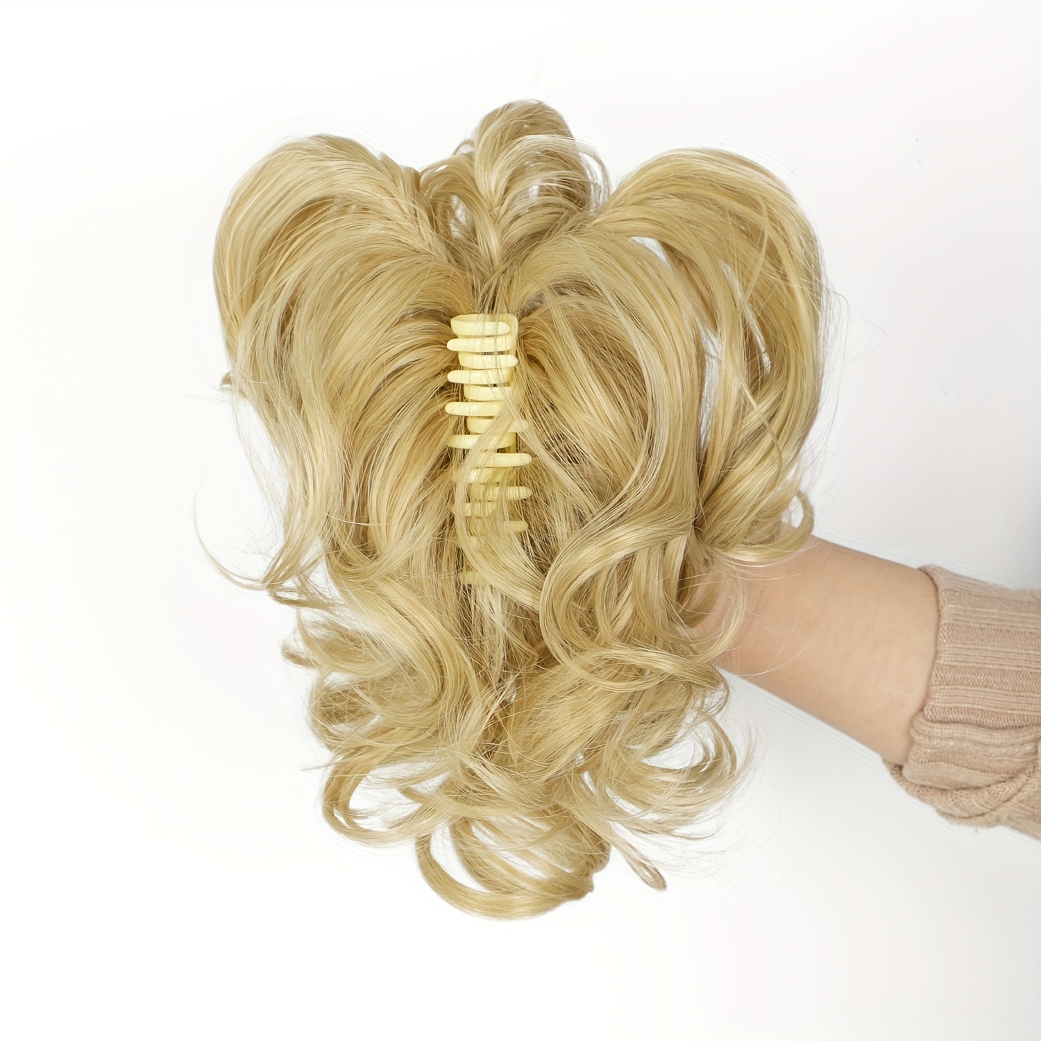 wavy short ponytail clip for women with a   look details 2