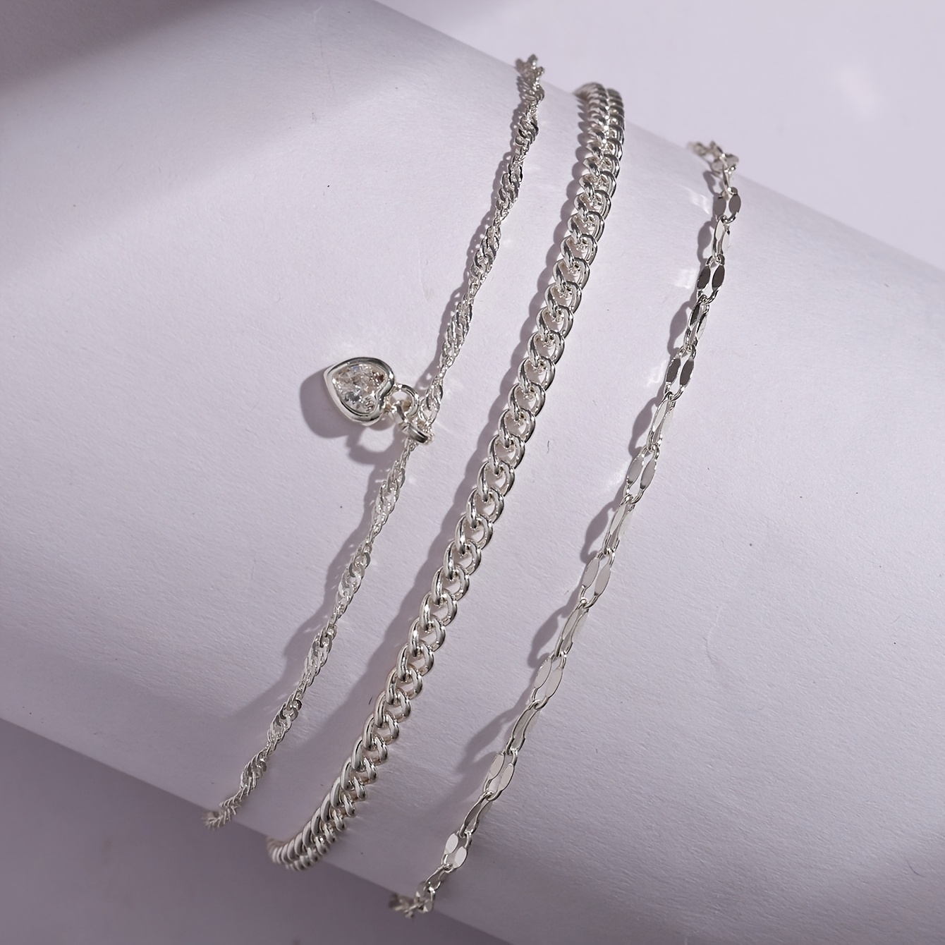 Heart-shaped Pendant Bracelet Set with Inlaid Synthetic Zirconia