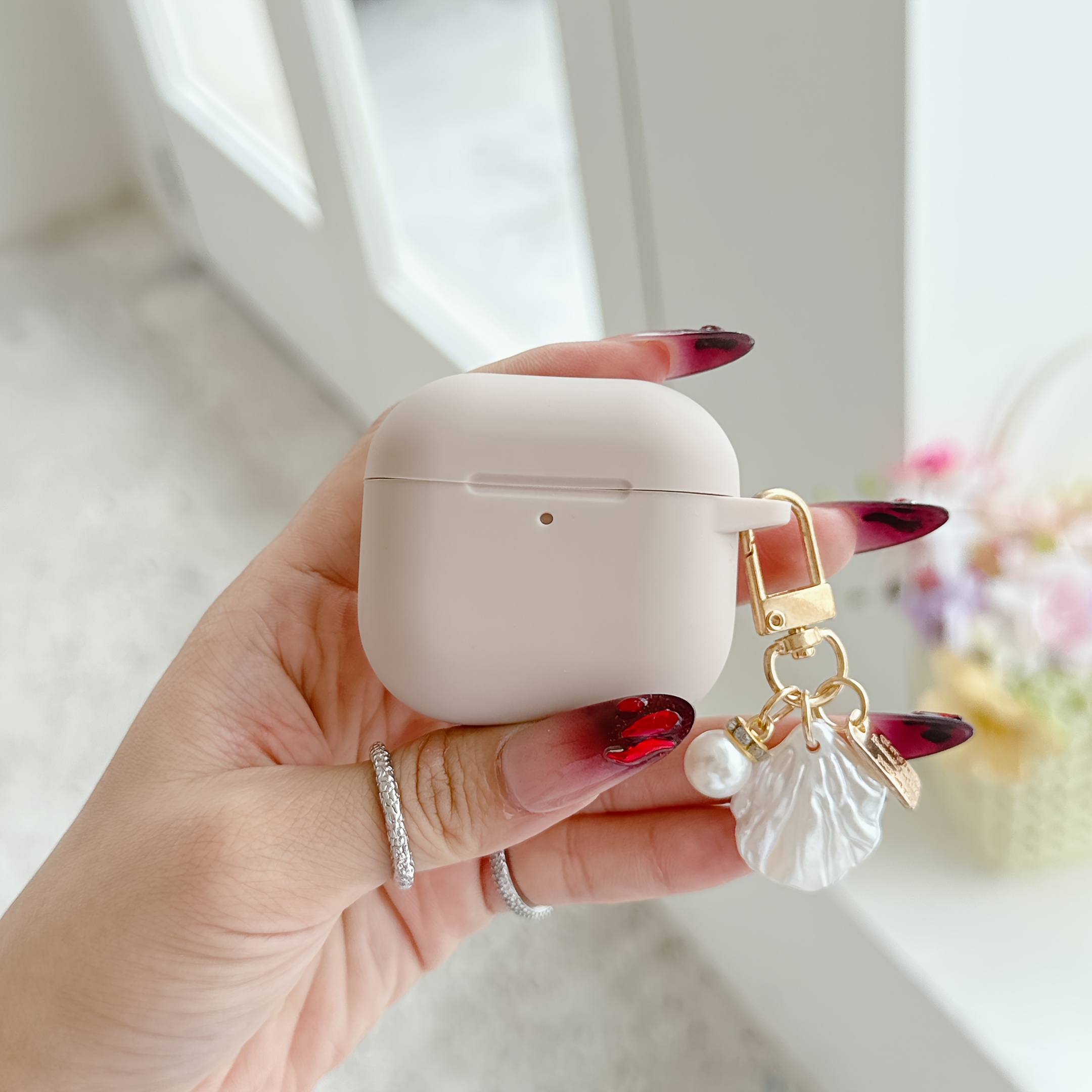 TEMU With , Small Flower, Heart, And Other Pendant Charms. Suitable For Airpods Pro 2 Earphone Case, Airpods 5, Drop-proof. Suitable For Airpods