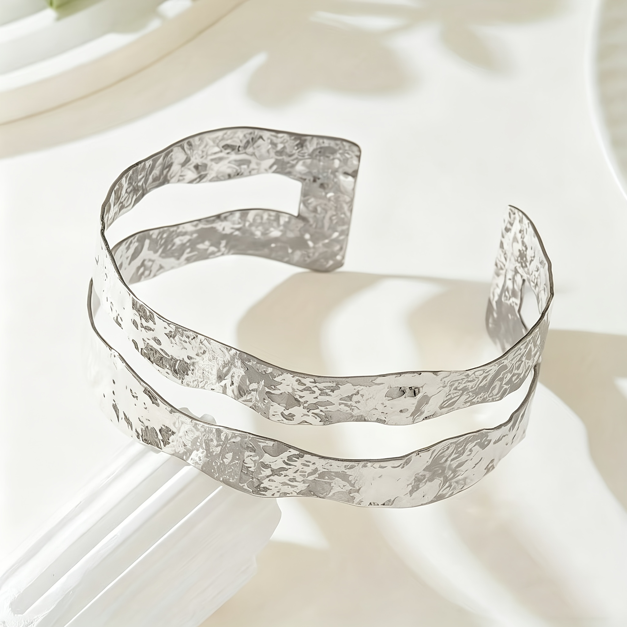 TEMU 1pc Stainless Steel Wavy Ladies Open Bangle, Arm Ring Trendy Ladies Wear Personalized Elegant Wide Adjustable Arm Ring, Casual Party, Wear