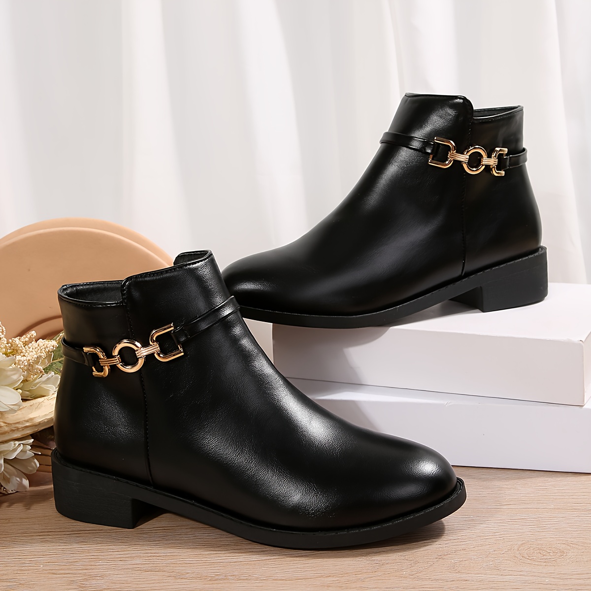 

New Ankle Boots With Heels And Side Zippers And Metal Buckles, Hot And For Women's