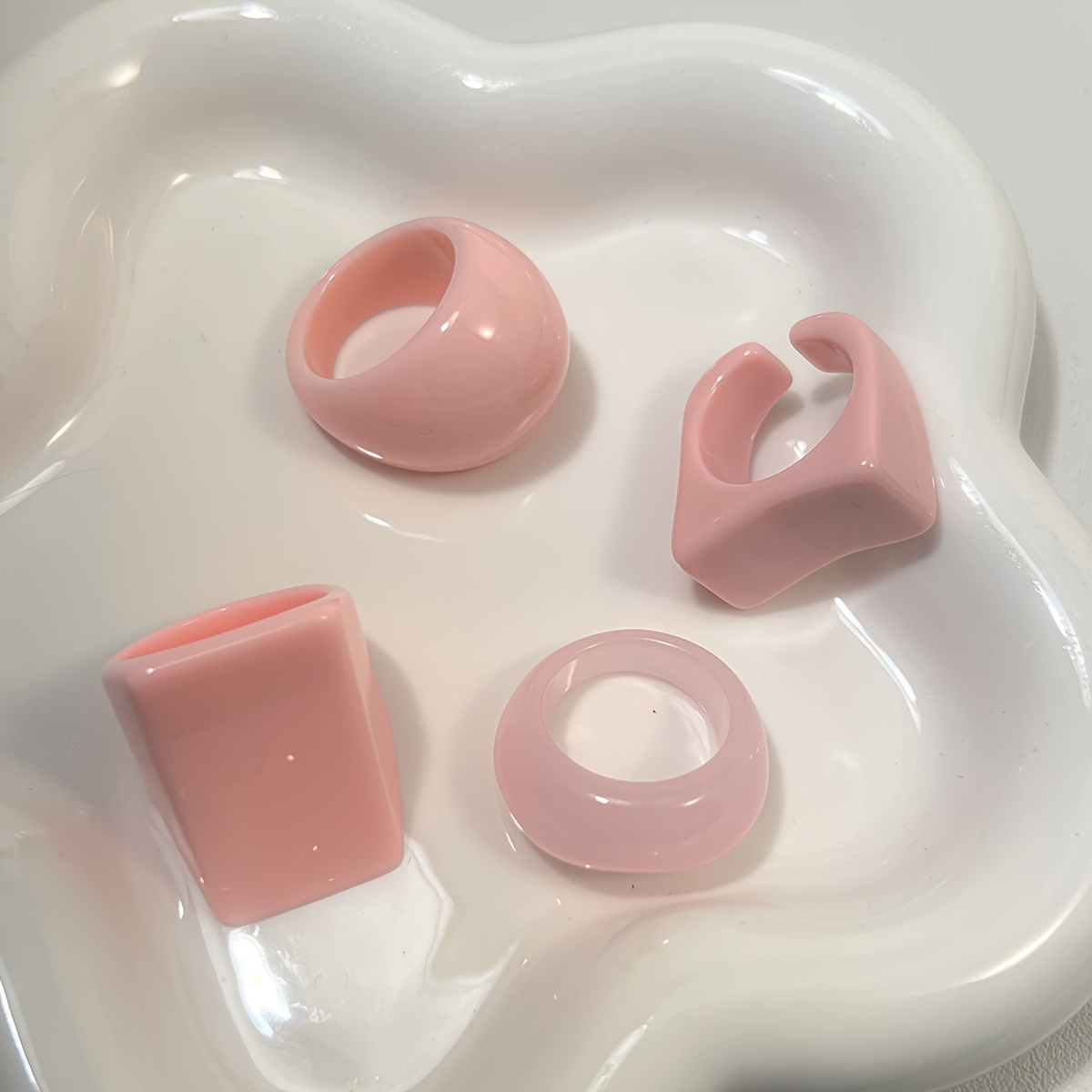 TEMU Set Of 4 Stylish New Minimalist Retro Pink Geometric Resin Rings, Women, Students, For Everyday Wear, Parties, Gatherings, And Travel
