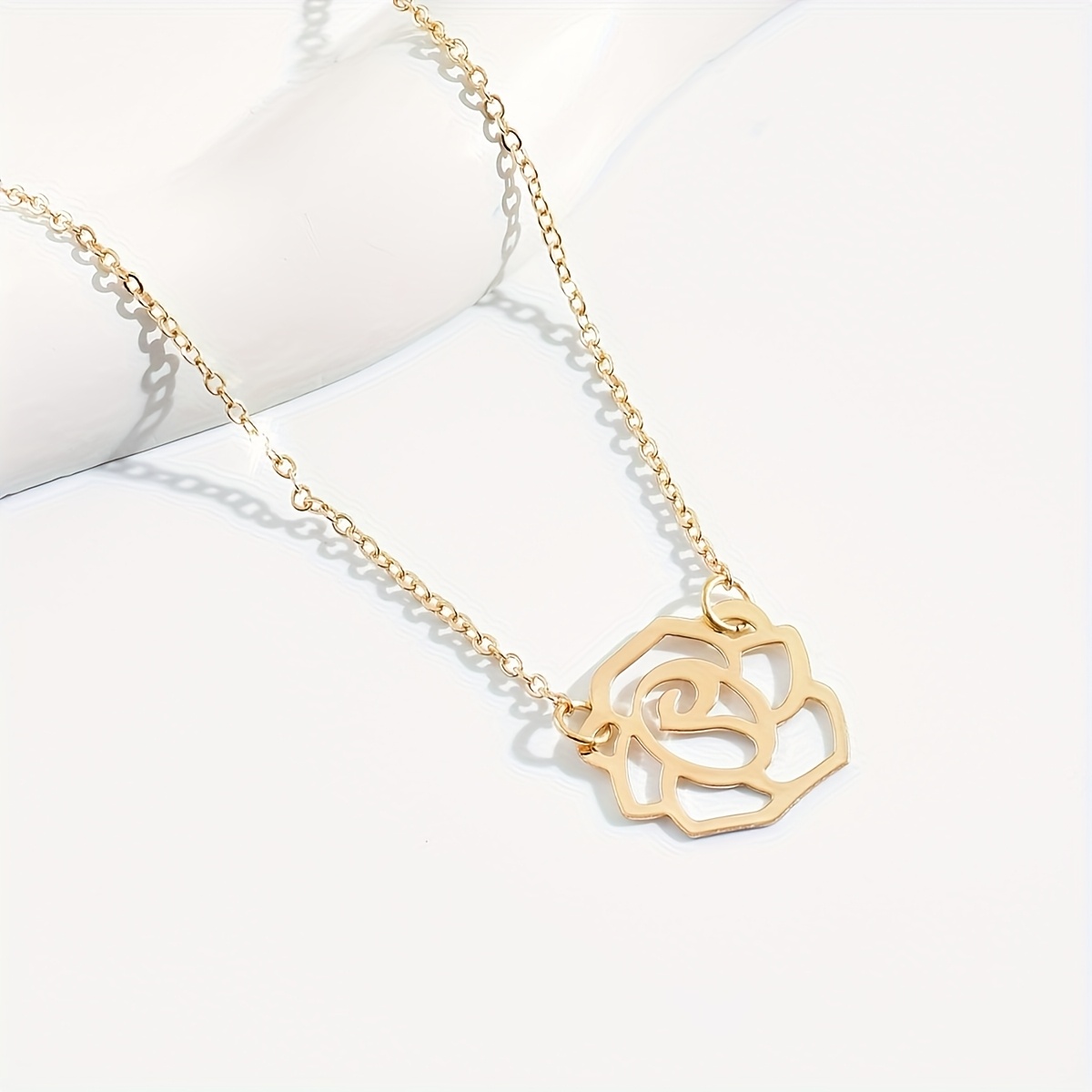 Women's Classic Hollow Flower Necklace, Western Trends