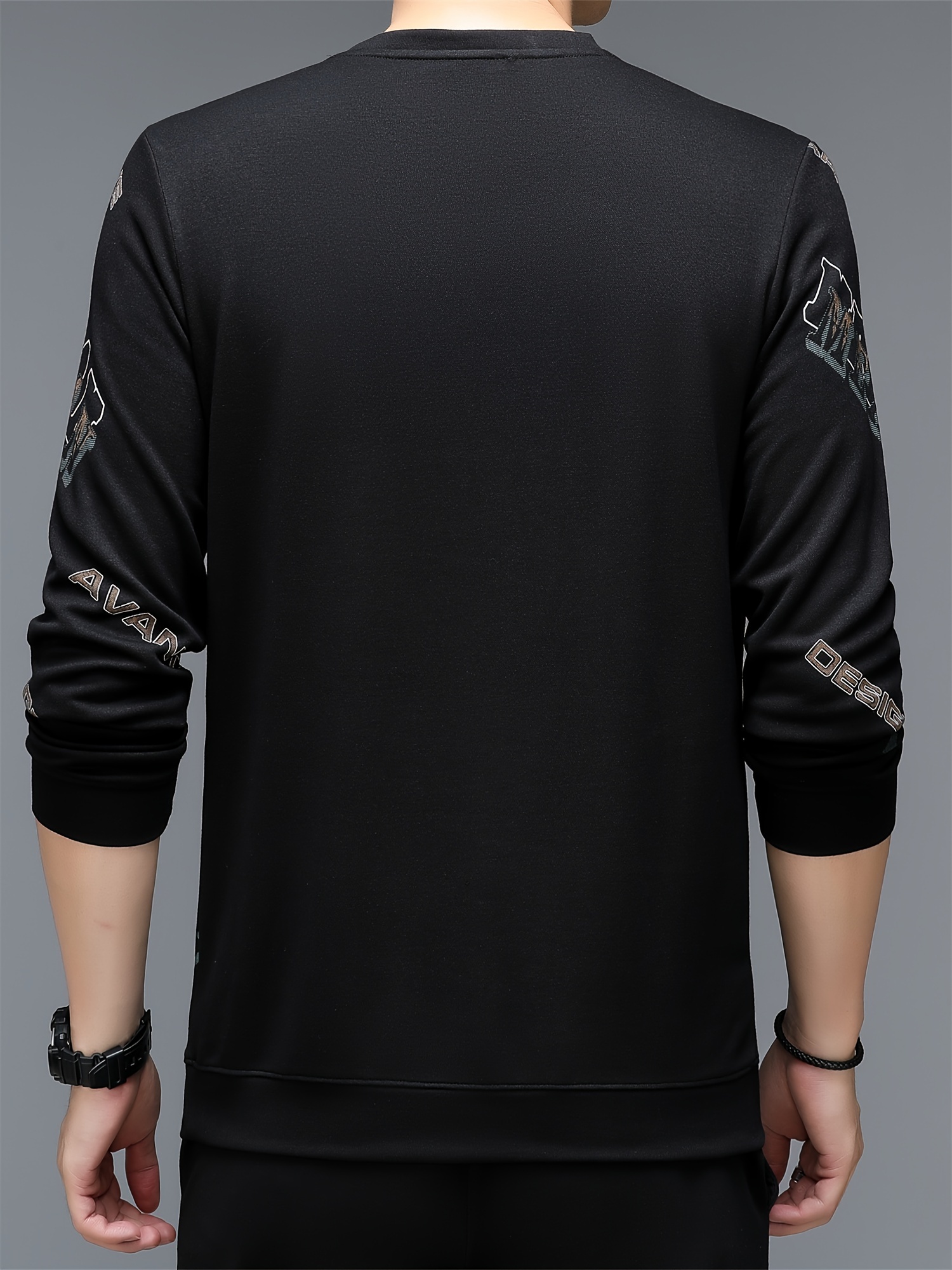 Men’s CB Typography LongSleeve 8YARDS / Men's CB Typography LongSleeve