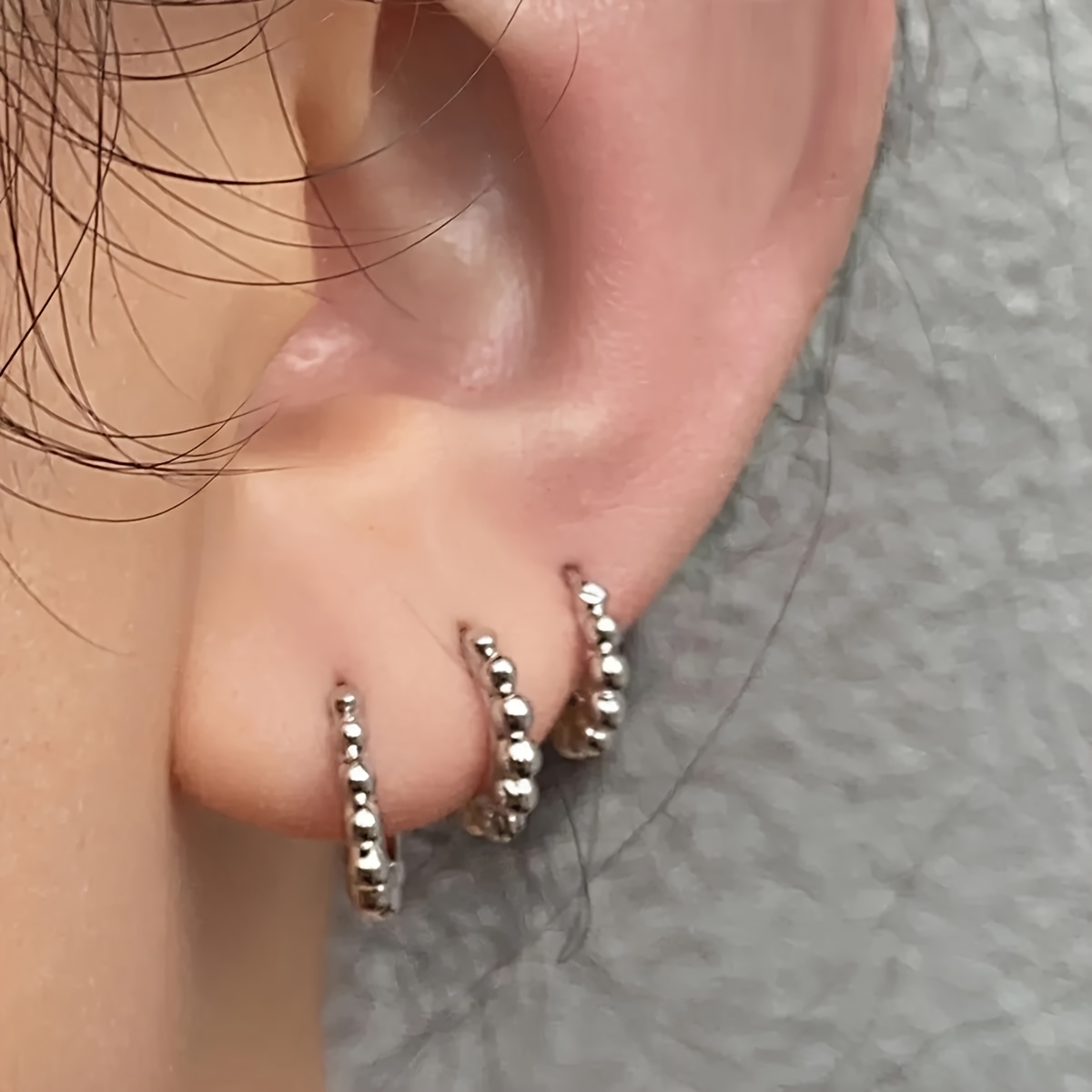 2pcs Tiny Beaded Hoop Earrings for Women, Golden/Silvery Color