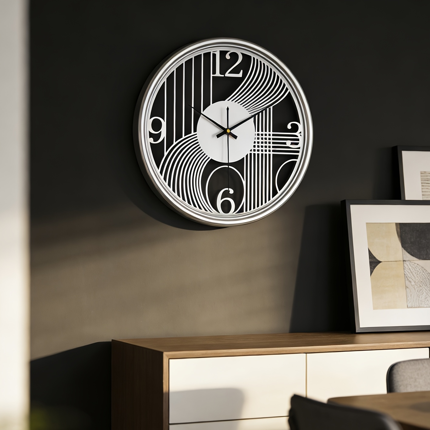 40cm/16in Iron Wall Clock Metal 3D Three-dimensional Frame Available in Three Colors (black/Golden/Silvery) Suitable for Living Room, Bedroom and Office Decoration Clocks and Watches Without Ticking Holiday Gift