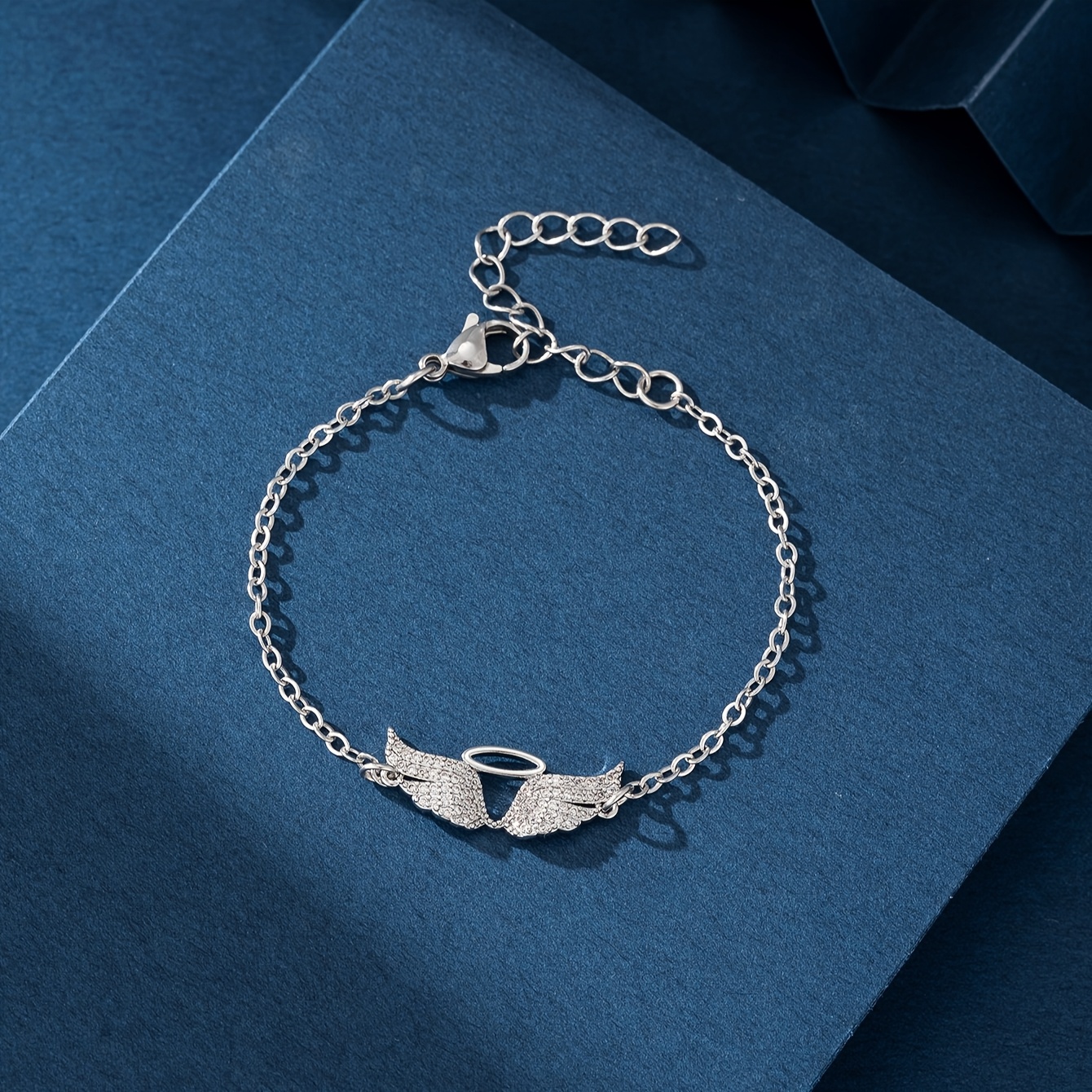 Image of 1pc Elegant Women' Synthetic Zirconia Inlaid Wing Bracelet, Date And Daily Accessory, Valentine's Day Gift