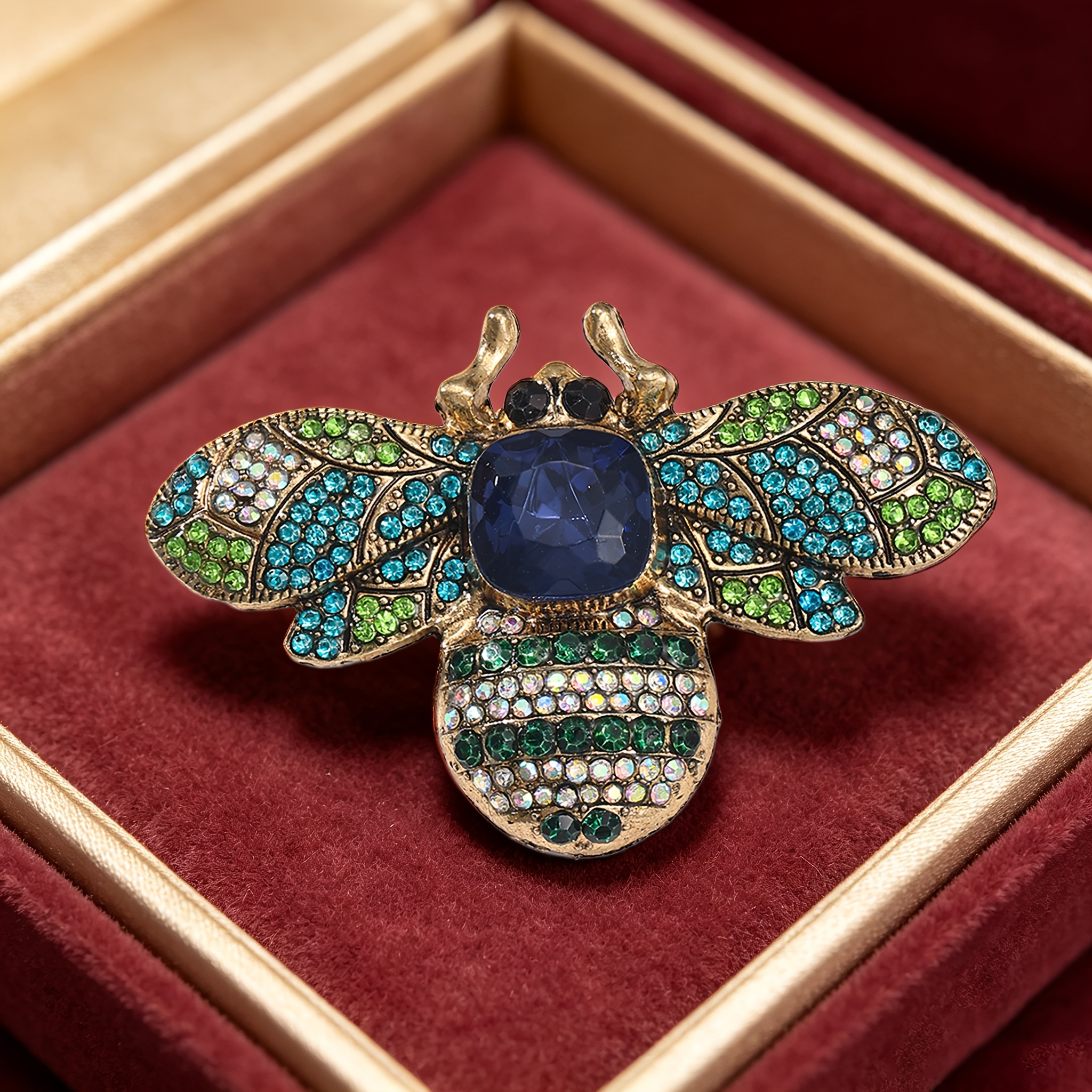 Image of 1pc Vintage Rhinestone Gemstone Alloy Brooch Suitable For Women's Clothing Accessory