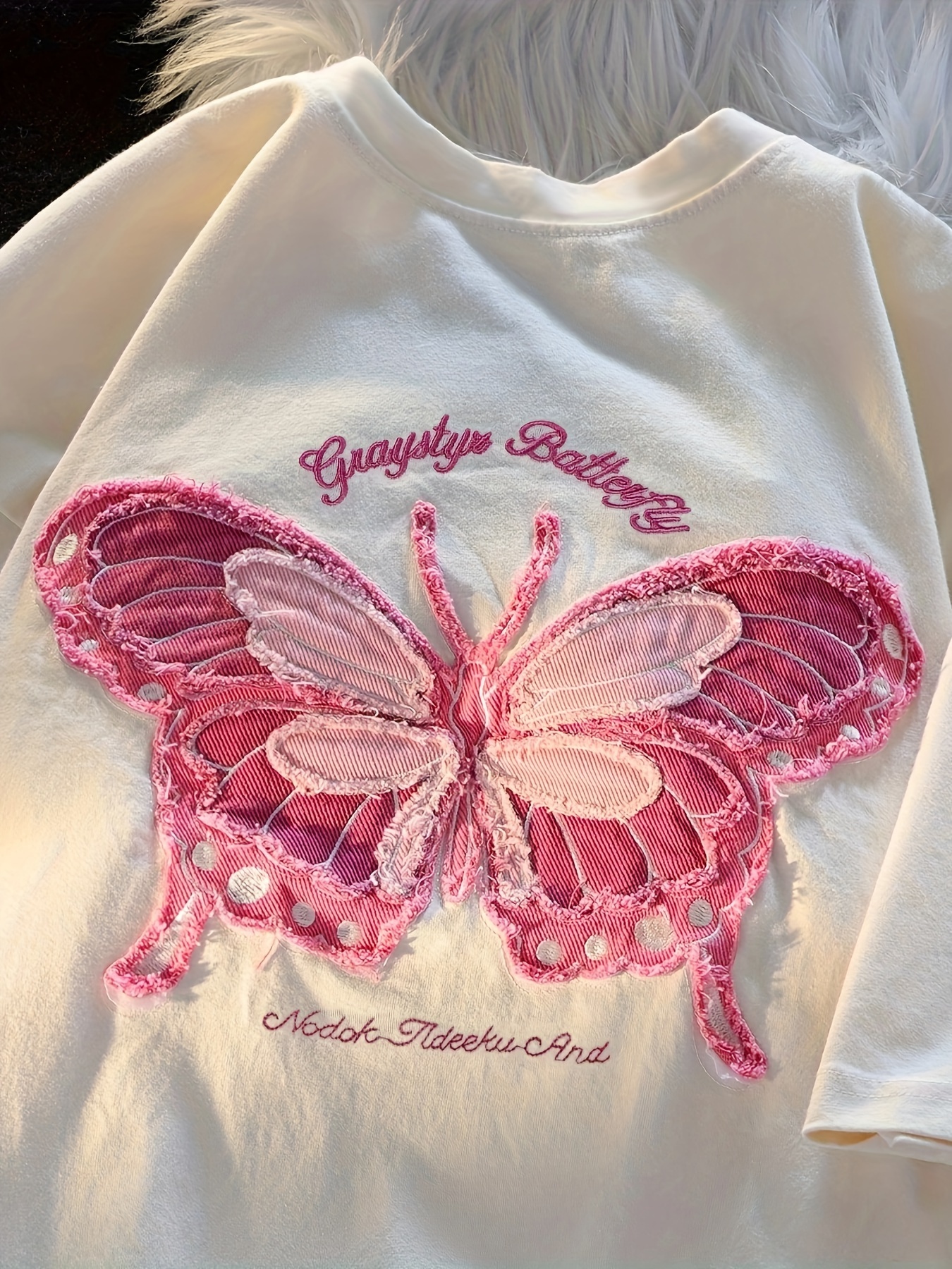 Butterfly Patch Crew Neck T-Shirt, Casual Short Sleeve T-Shirt For Spring & Summer, Women's Clothing