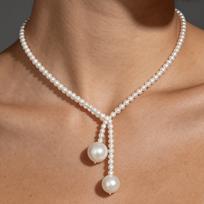 Women's Minimalist Freshwater Necklace with Unique Clasp