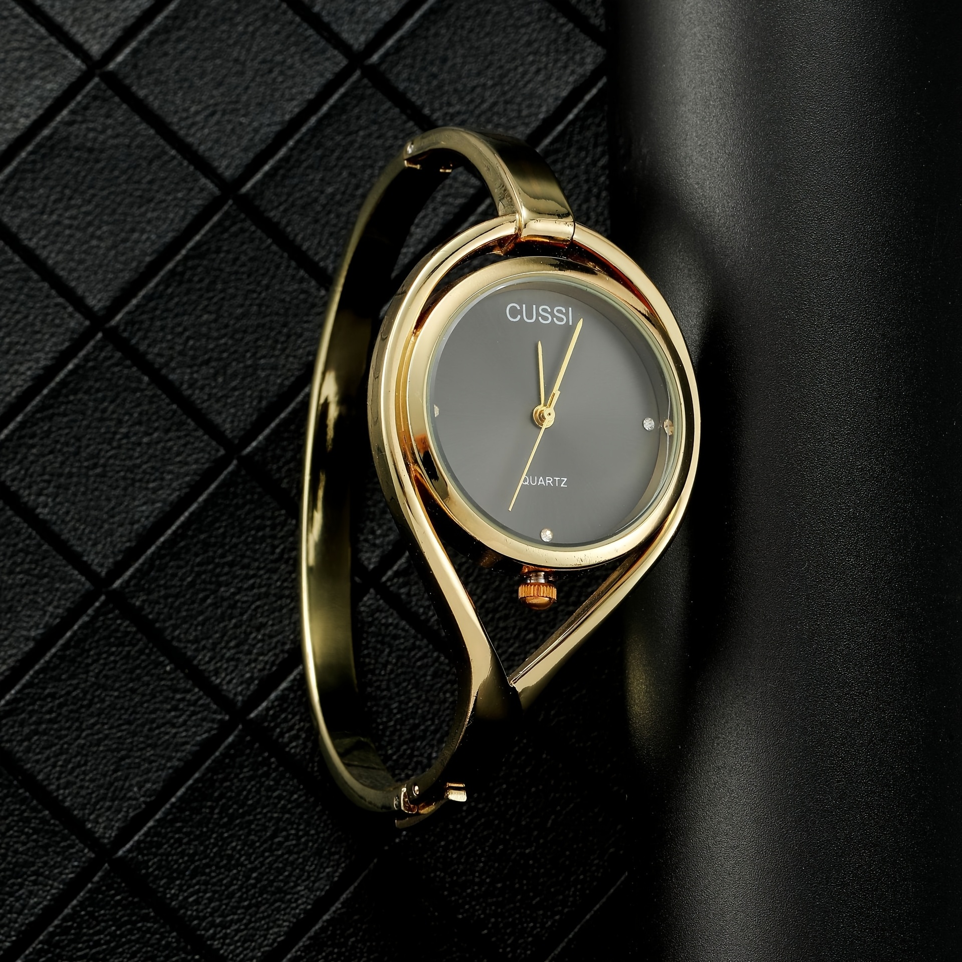 elegant womens quartz wristwatch with hollow out design round alloy case and band bracelet details 5