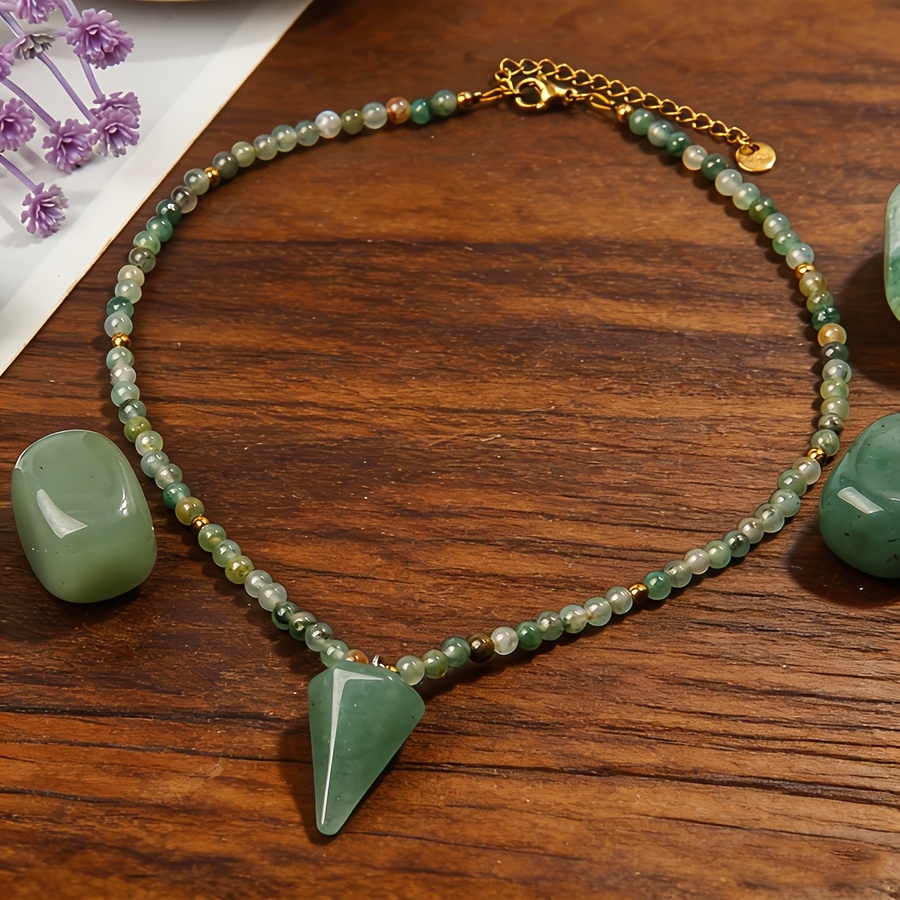 Natural Stone Green Dongling Necklace with Vintage Cone-Shaped Pendant