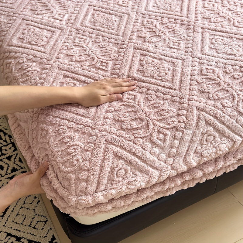 mattress protective set autumn and winter heavyweight   warming carved single pad no pillowcase details 15