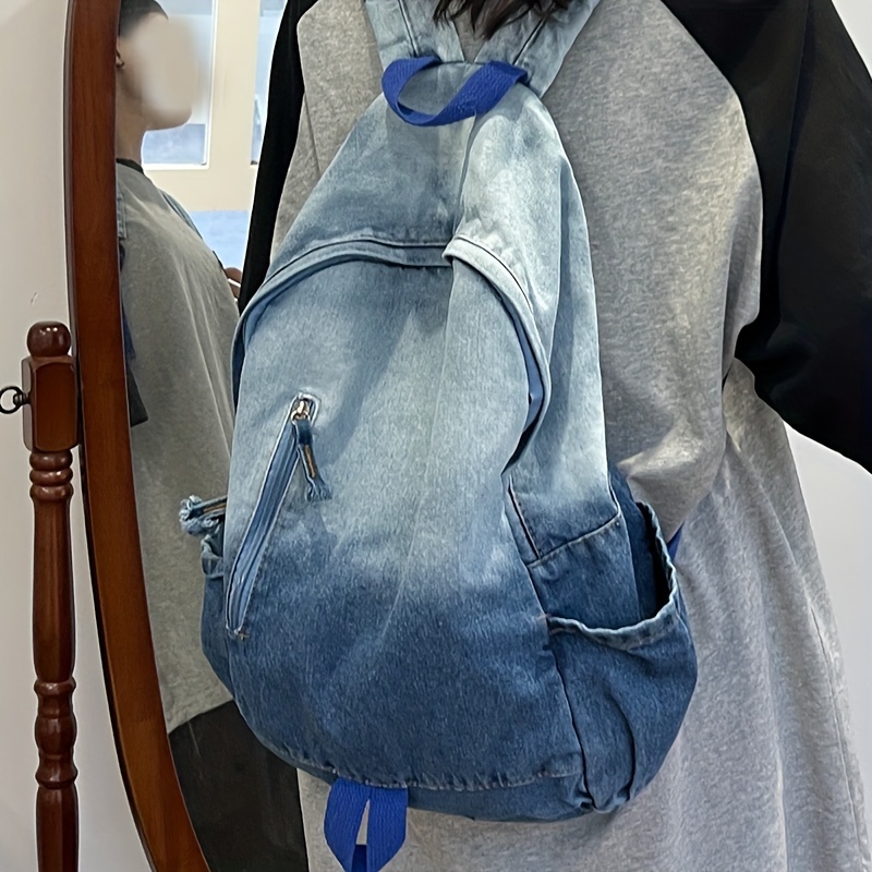 

Minimalist Backpack For Middle School Students, Large Capacity And Multi Functional Design For Travel