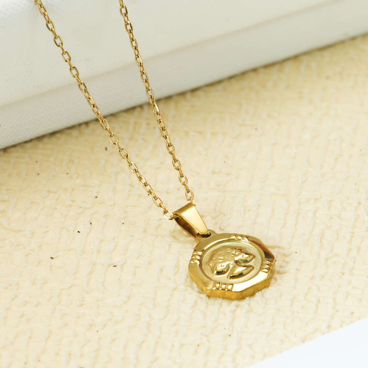Women's Geometric Tree of Life Pendant Necklace
