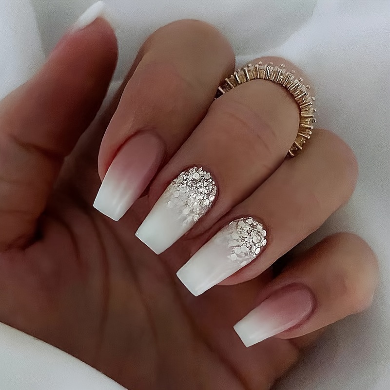 

24pcs d'Ongles de Ballet Moyen- avec Tête Plate, Paillettes Dégradées Style Européen, Feuilles d'Ongles Portables pour Femmes, Faux Ongles Style Français