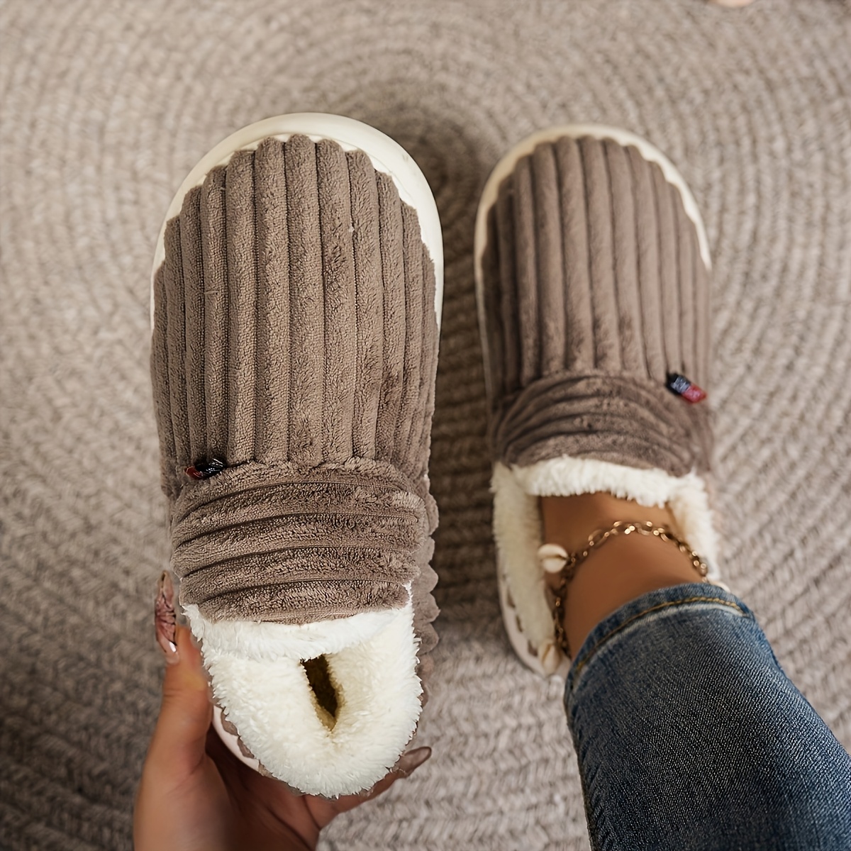 TEMU Unisex Comfortable Slippers | Comfortable And Warm, Suitable For Home And Outdoor Use, Wearable , Autumn, And Winter, Solid Color With Plush