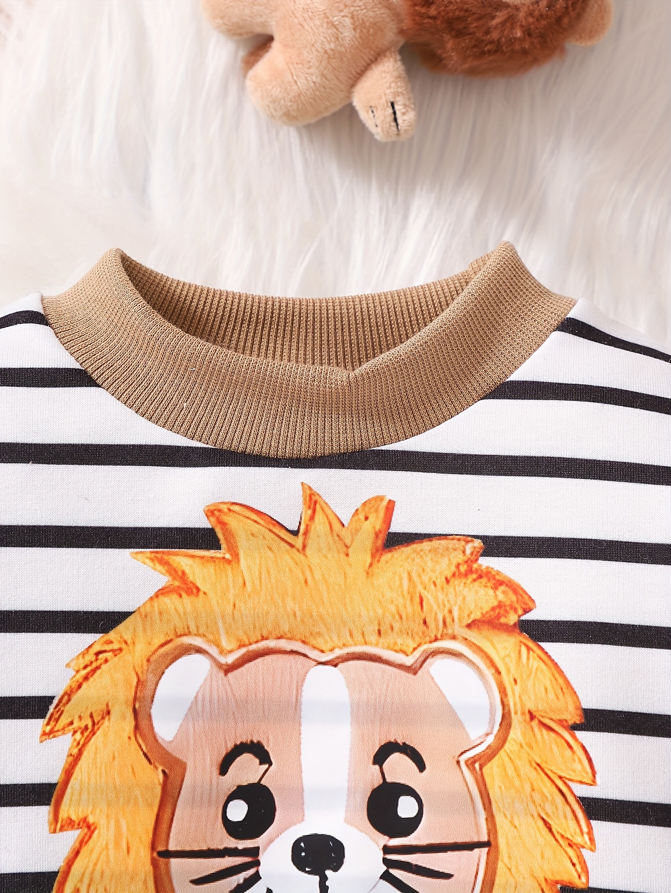 3pcs baby boys cartoon lion embroidery sportswear set cute hooded jacket and sweatpants outfit with long sleeve pullover polyester and spandex knit for autumn winter for outdoor Product details 7
