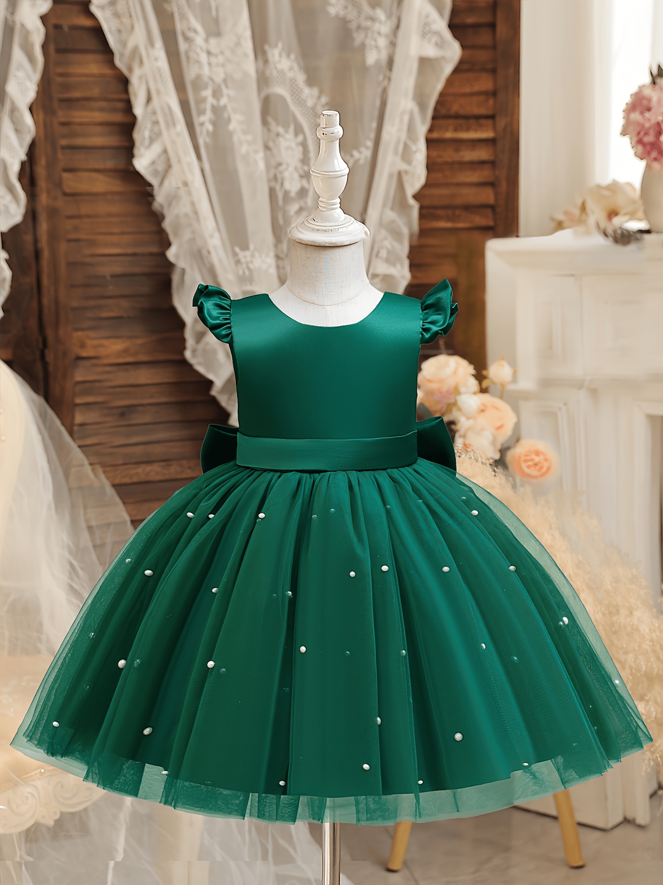 Vestido de Princesa para Menina com Detalhes de Pérolas  2