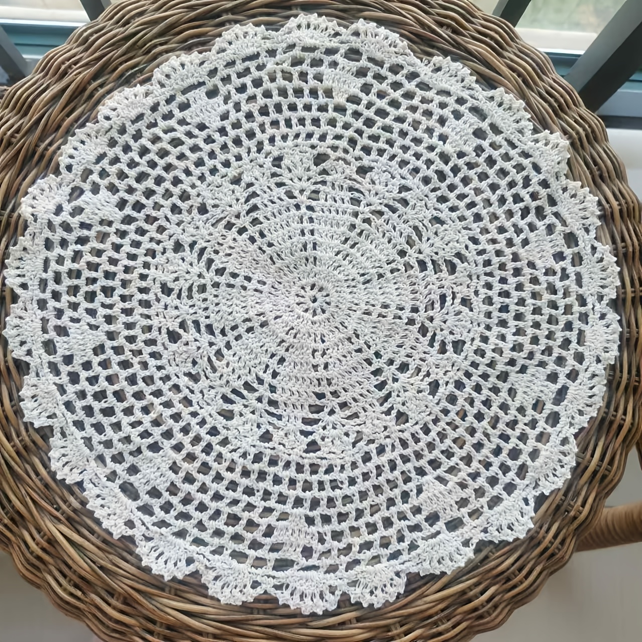 Approximately 10-inch/14-inch Handmade Crochet Lace Mat, Decorative Disc, Table Mat, Flower Pot Mat