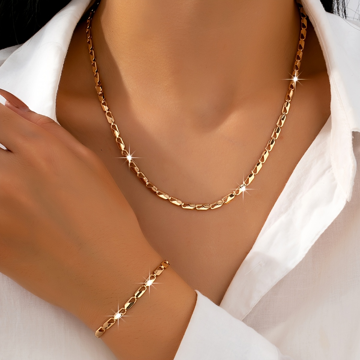 E-shop Ein Set trendiger und stylischer Halsketten und Armbänder für Damen, für verschiedene Anlässe