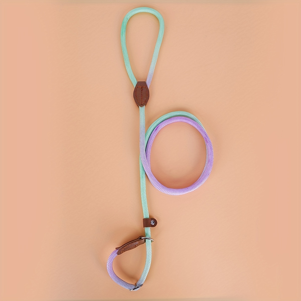 A Colorful Pet Dog Leash Suitable For Indoor And Outdoor Use, Without Battery