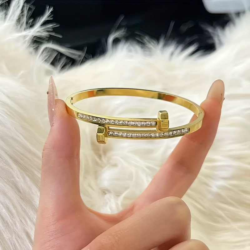 2pcs Random Stainless Steel Bracelets Set, Dazzling Accessories