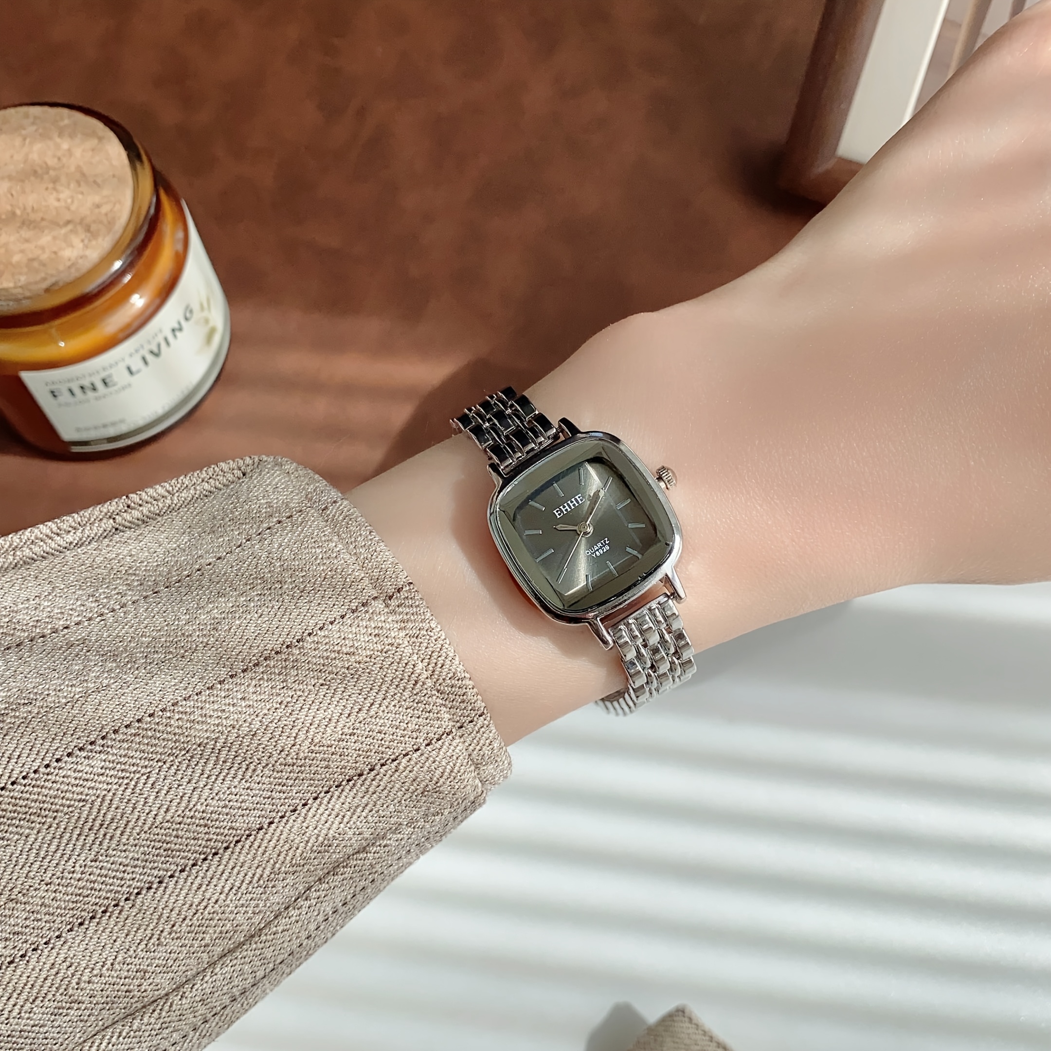 women s elegant minimalist watch - golden-tone alloy strap quartz wristwatch, everyday & formal jewelry, perfect birthday/anniversary/halloween gift for women, anniversary present, classic  ,    , stylish accessory, professional women Product details 4