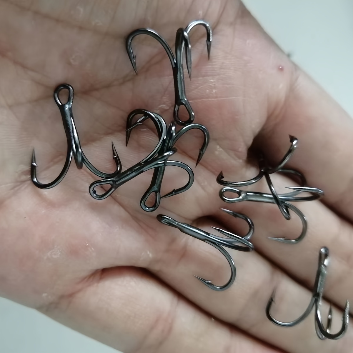 

20pcs, Treble Hooks With Barb And Sharp Point, Fish Hooks, Butterfly Hook, Multiple Sizes Available