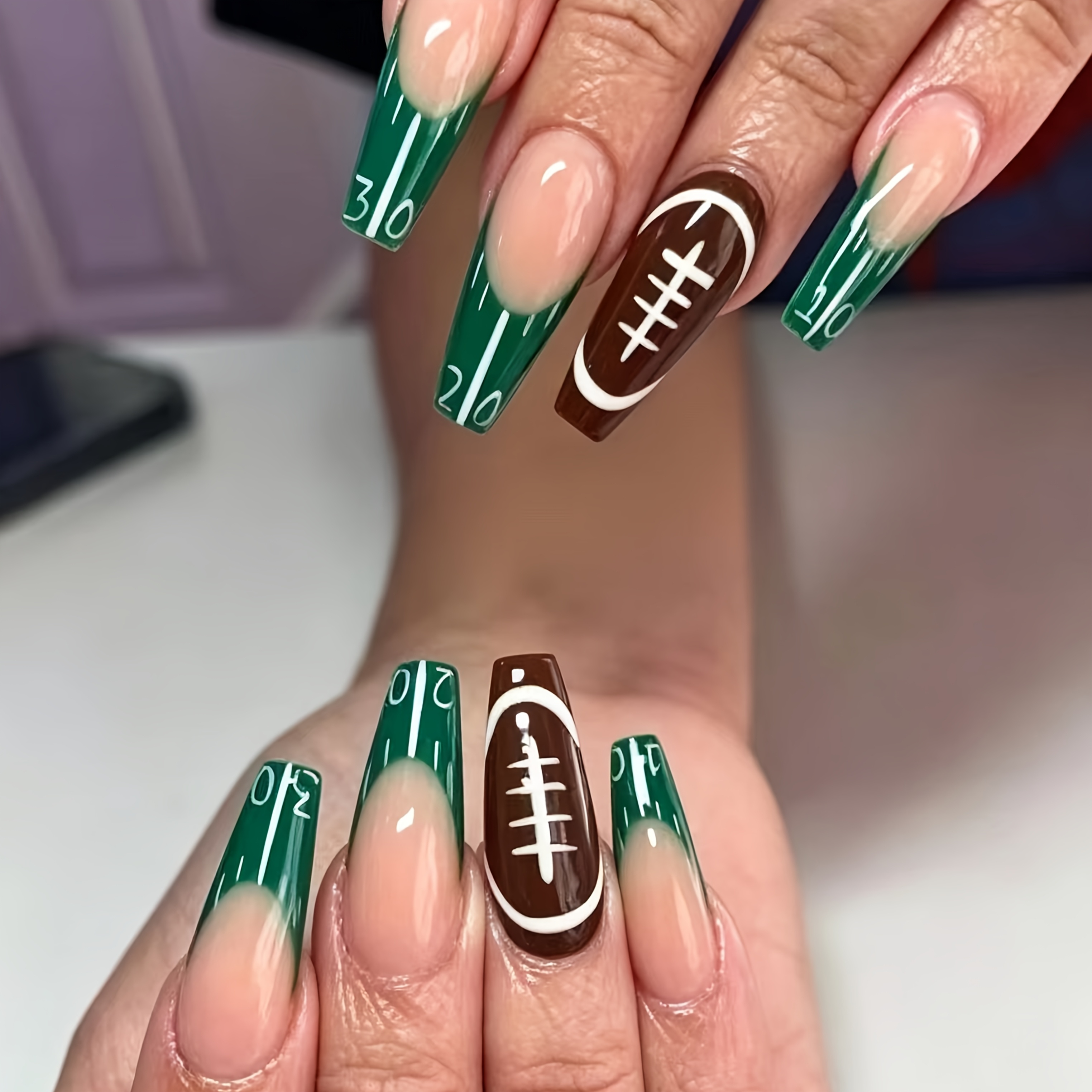 TEMU 24pcs Convenient Nail Art Set, Sports Theme With Stadium Texture, Green And Brown Contrast Colors, Sports Event Atmosphere, For Outdoor ,